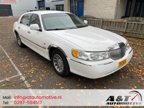 Lincoln Town Car 4.6 Signature series 2002 4.6 v8